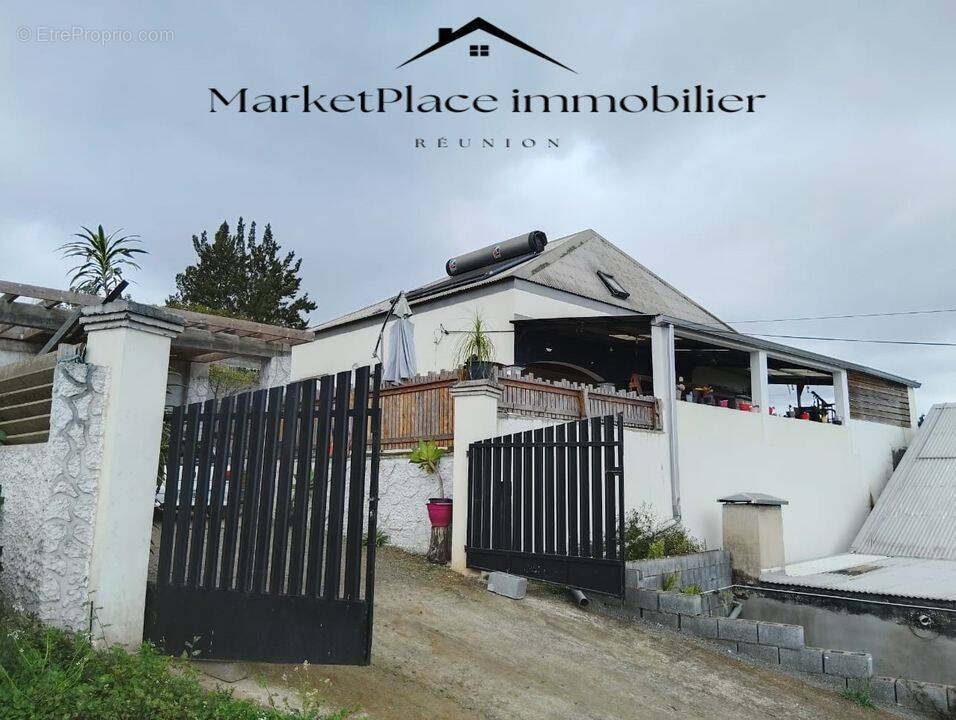 Maison à L&#039;ETANG-SALE