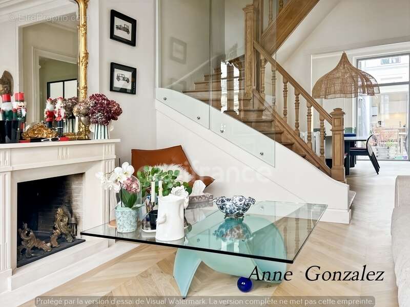 ORLEANS Carré OR, à vendre grande Maison Bourgeoise entièrement rénovée par Architecte d'intérieur avec patio intérieur et jacuz - photo 5