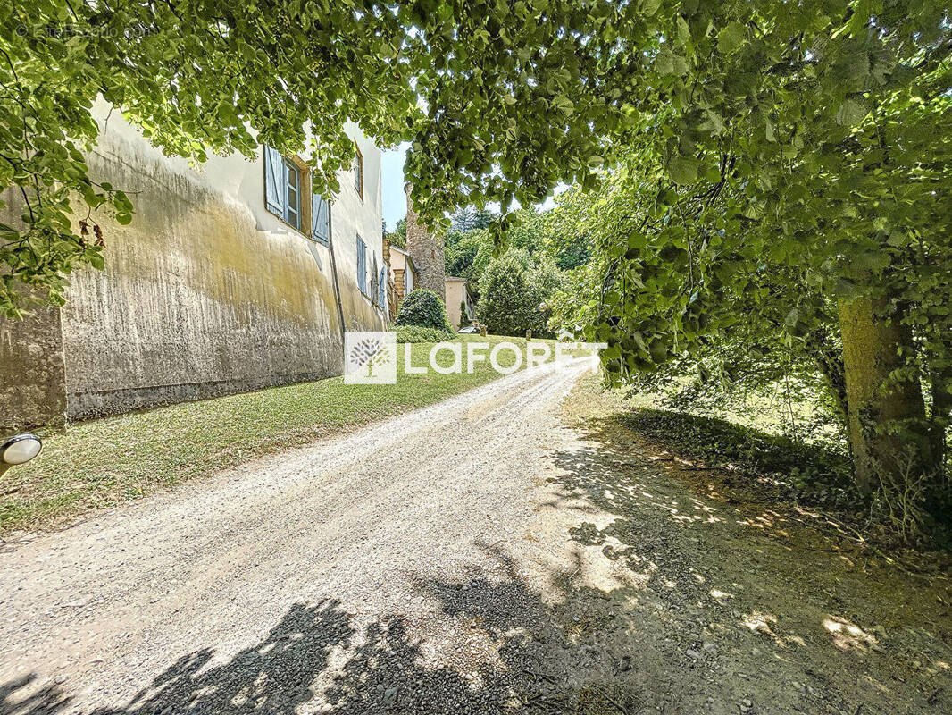 Appartement à CURIS-AU-MONT-D'OR