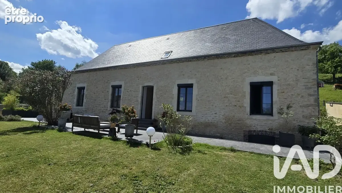 Photo 1 - Maison à LA FERTE-BERNARD