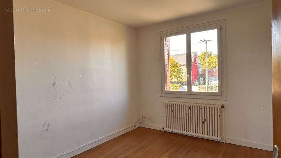 Maison à SAINT-MARCEL