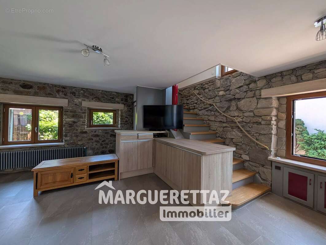 Maison à BOEGE