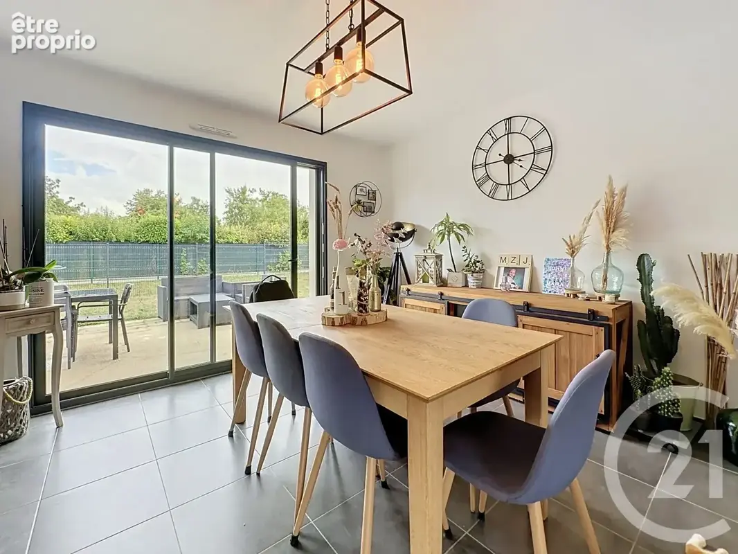 Maison 6 pièces 119 m² à vendre à Saint-Germain (10120) - photo 3