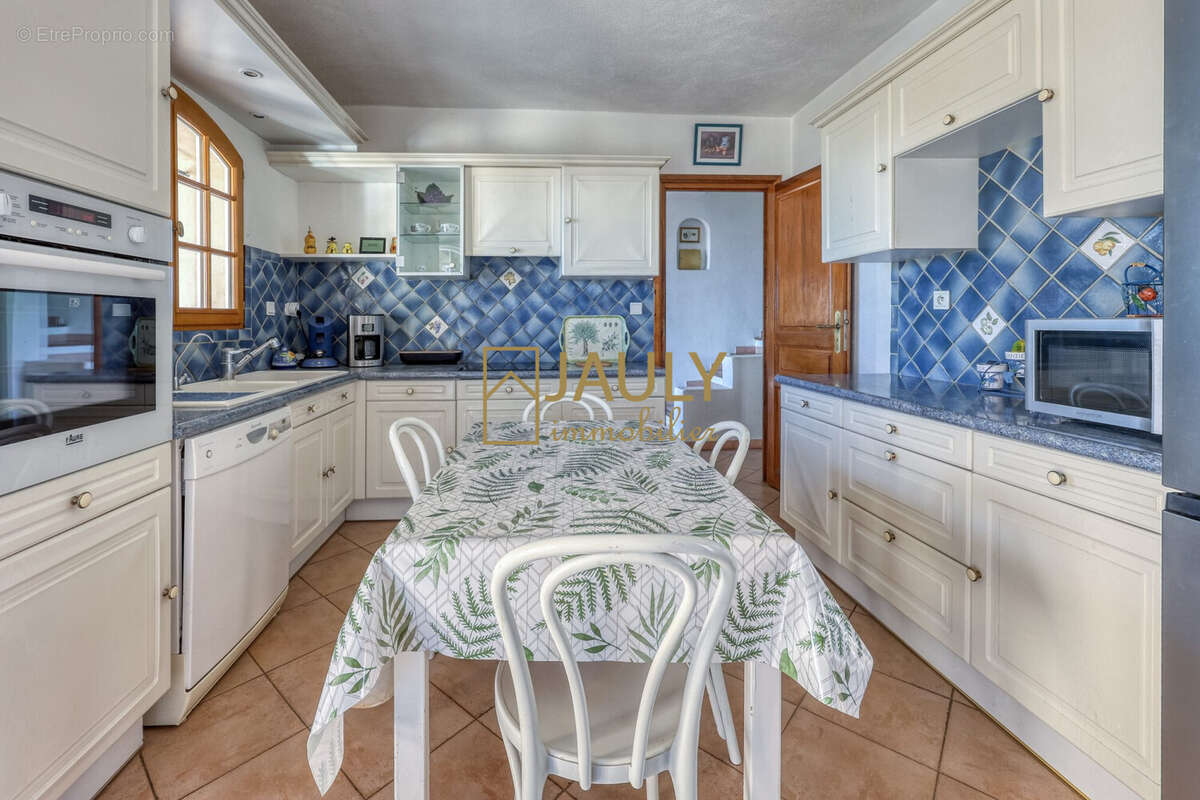 Maison à LA FARLEDE