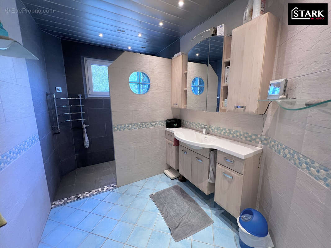 Maison à CHALONVILLARS