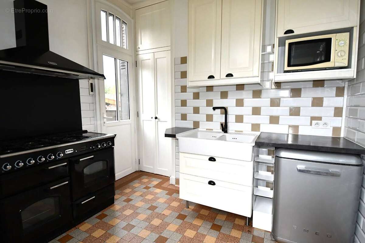 Chatou triangle d'or - 8 mn rer - magnifique maison 6 chambres - au calme - photo 6