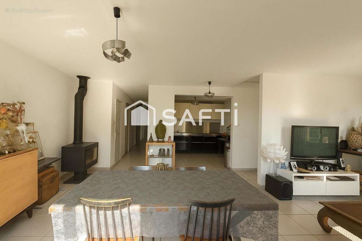 Photo 3 - Maison à VILLENEUVE-MINERVOIS