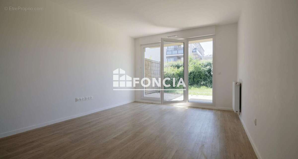 Appartement à DAMMARIE-LES-LYS