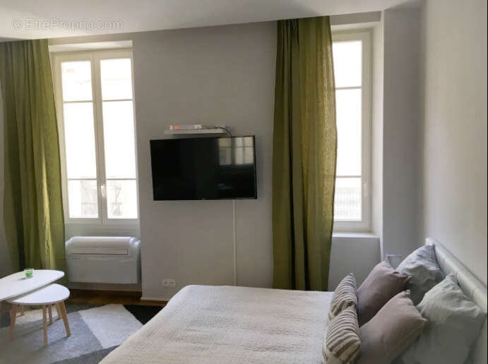 Cannes centre banane appartement 31m2 150m du palais des festivals vendu meublé - photo 5