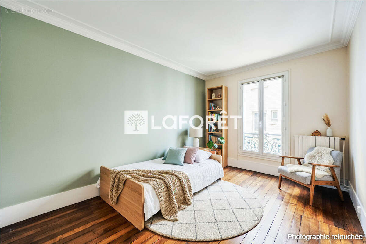 Appartement à PARIS-14E