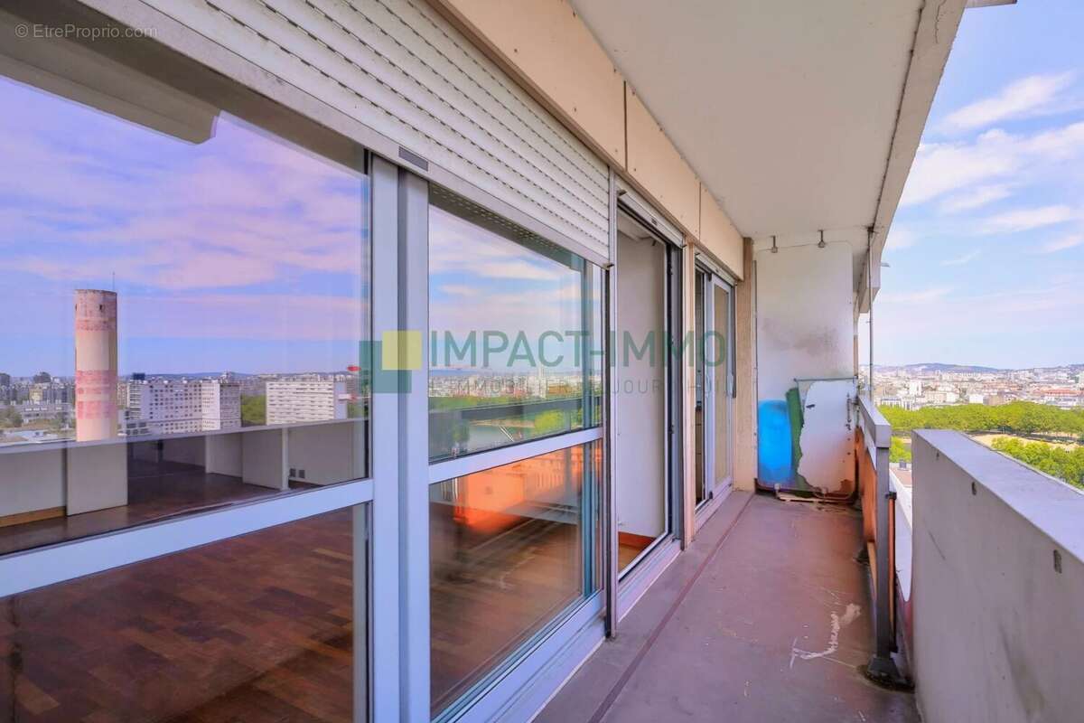 CLICHY - Spacieux 3 pièces  balcon cave parking - photo 6