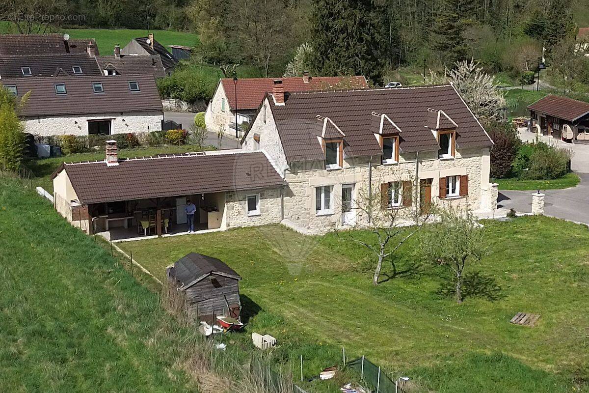 Maison à SENLIS
