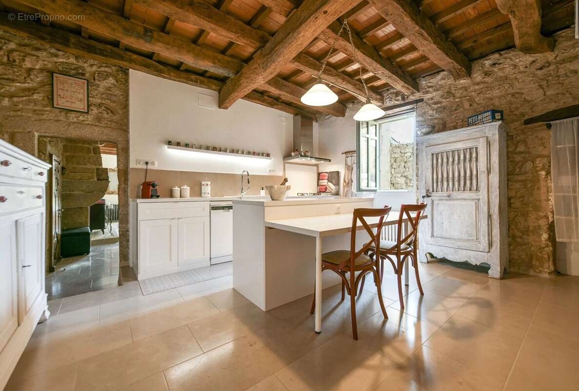 Maison à SAINT-LAURENT-LA-VERNEDE