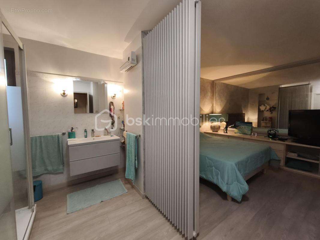 Maison à VINON-SUR-VERDON