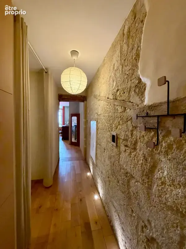 2 pièces 39 m 2 avec balcon 1 er étage  meublé hyper centre - photo 12