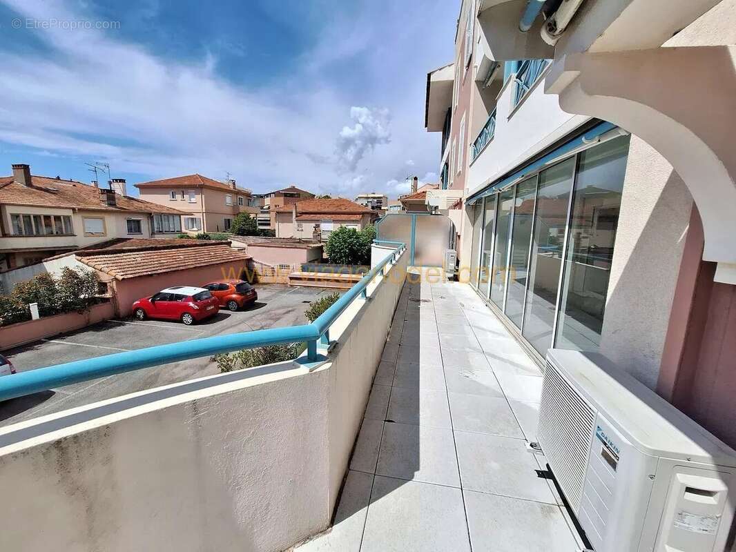 Appartement à FREJUS