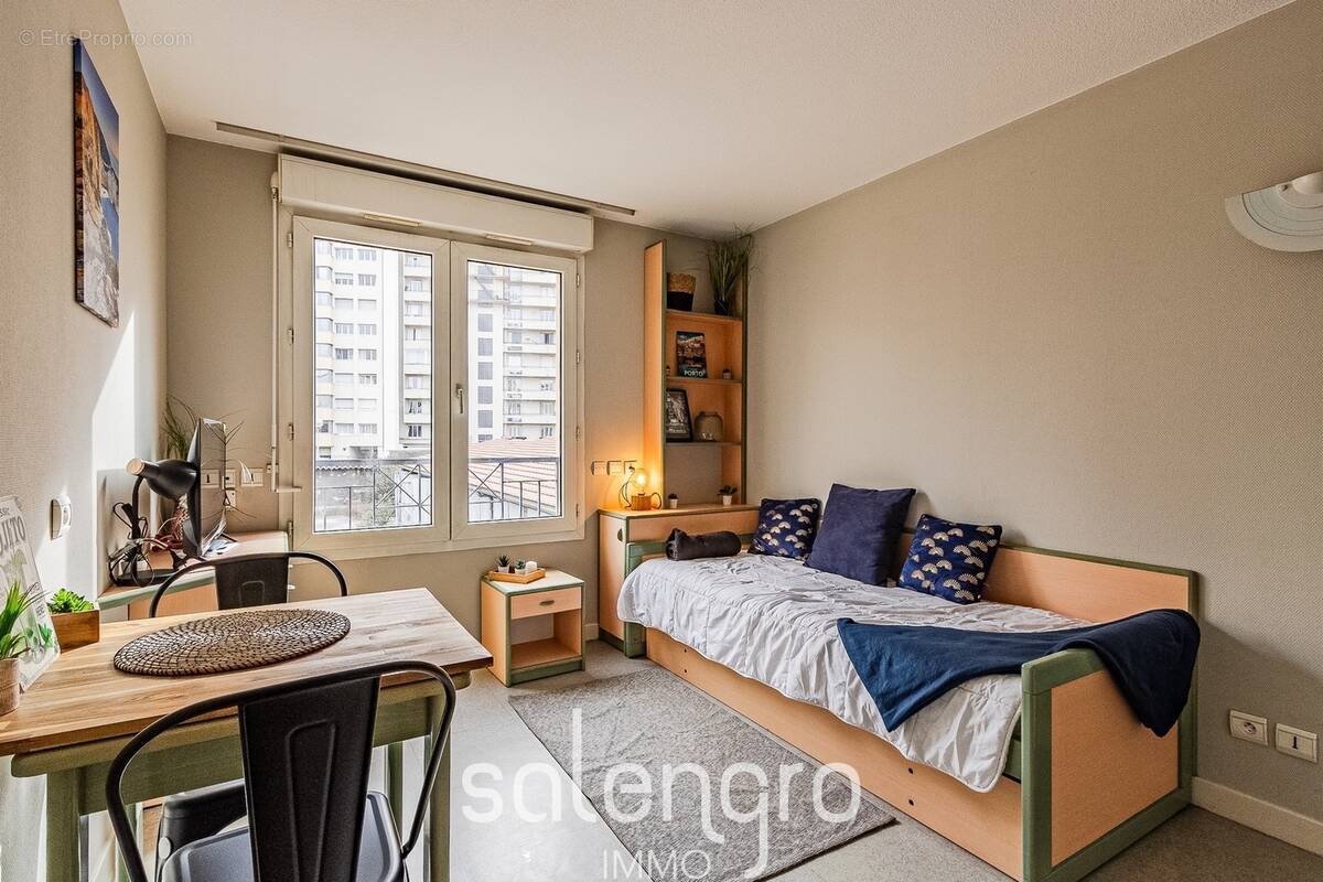Appartement à LYON-8E