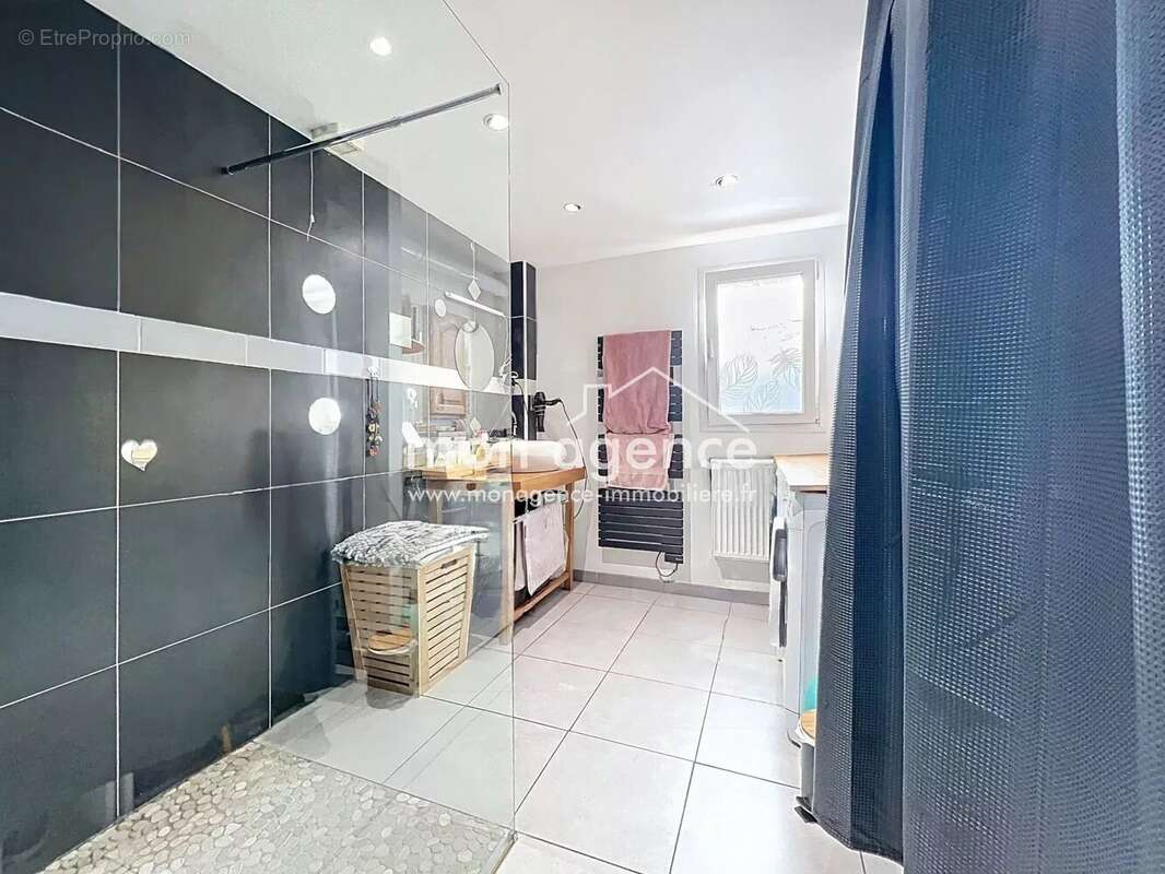 Maison à AMFREVILLE-LA-MI-VOIE