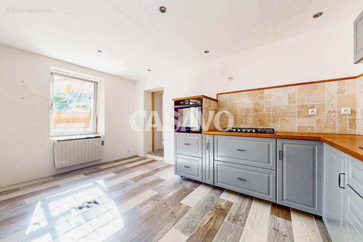 Maison à BOURGOIN-JALLIEU