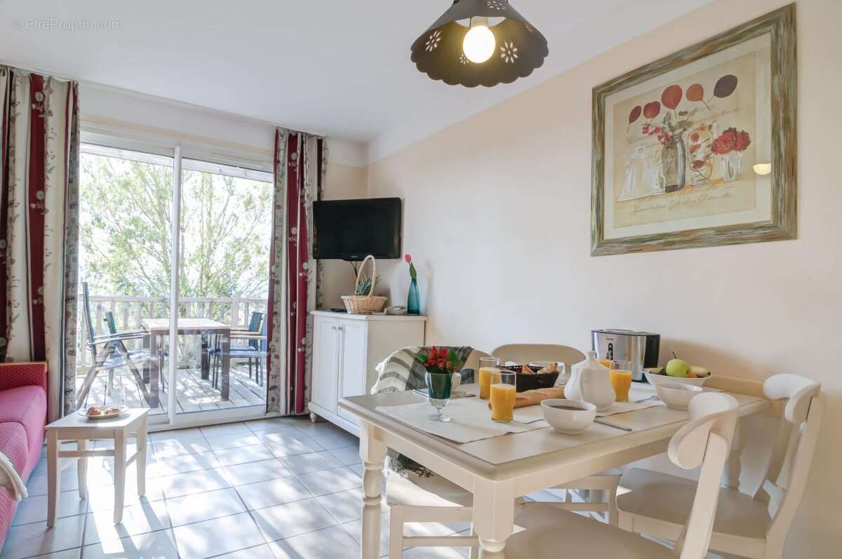 Appartement à GROSPIERRES