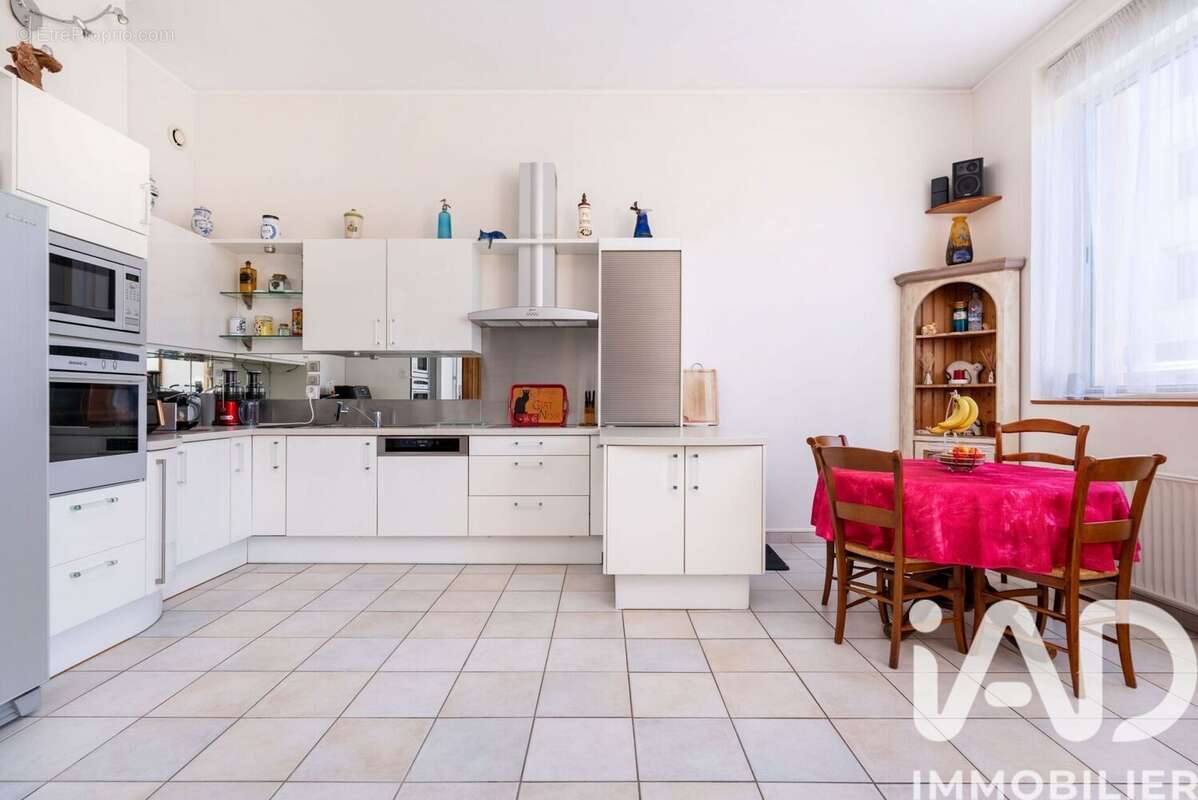 Photo 2 - Appartement à VILLEURBANNE