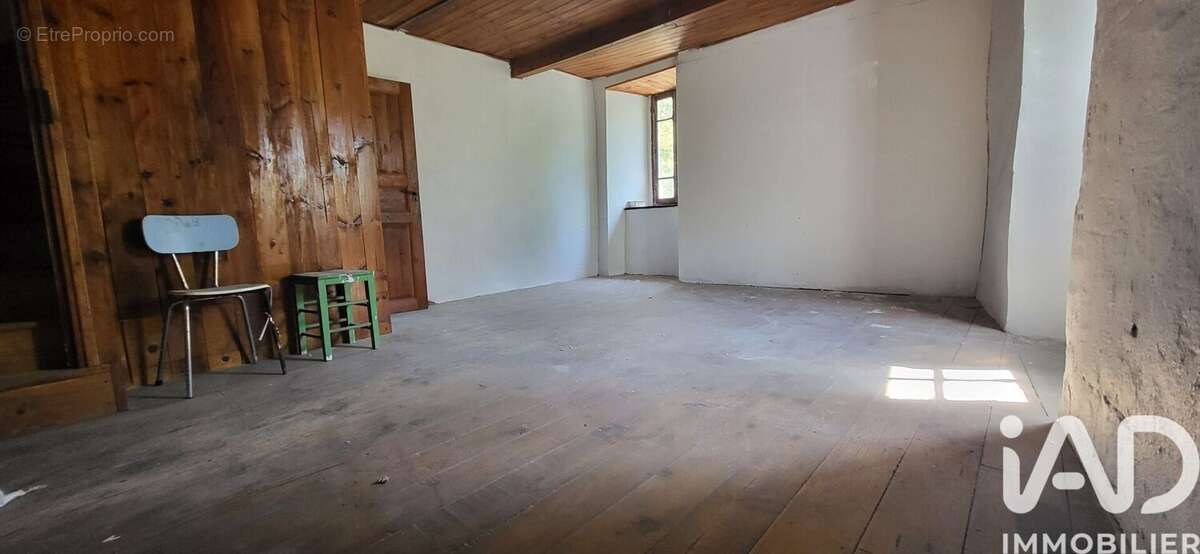 Maison 100 m² à Melles  - photo 3