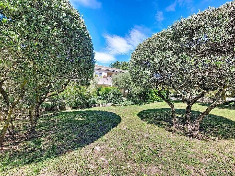 Appartement à VILLENEUVE-LES-AVIGNON
