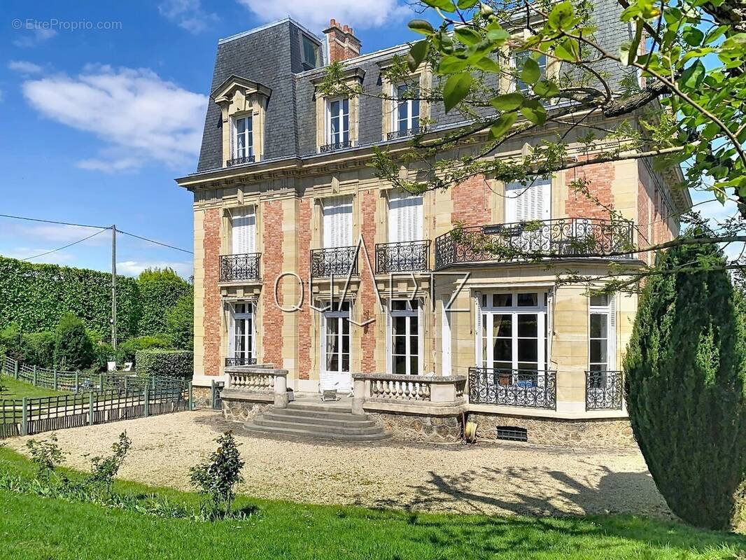 Appartement à LE CHESNAY
