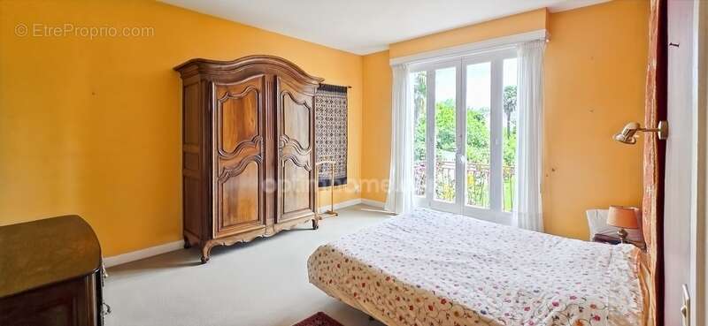 Maison à vendre 9 pièces PAU (64) Rare– Entre Trespoey et Allées de Morlaàs – 260 m² et 1300M2 de terrain - photo 12