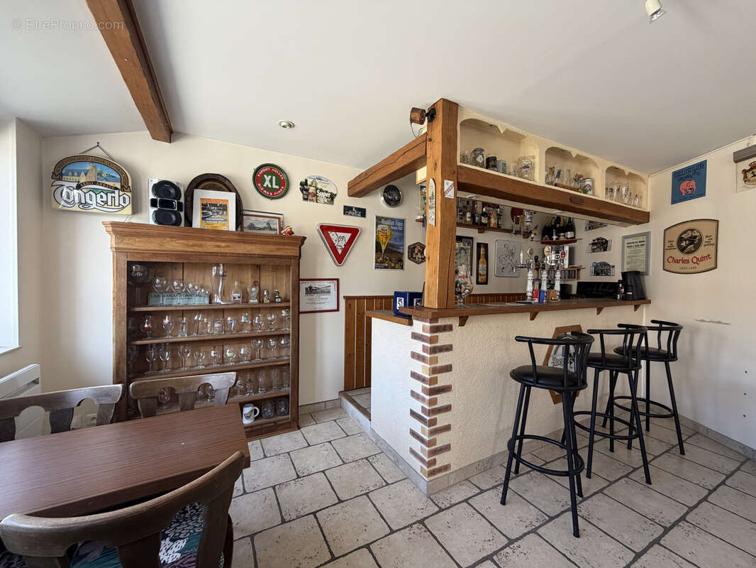 Maison avec dependances - photo 12