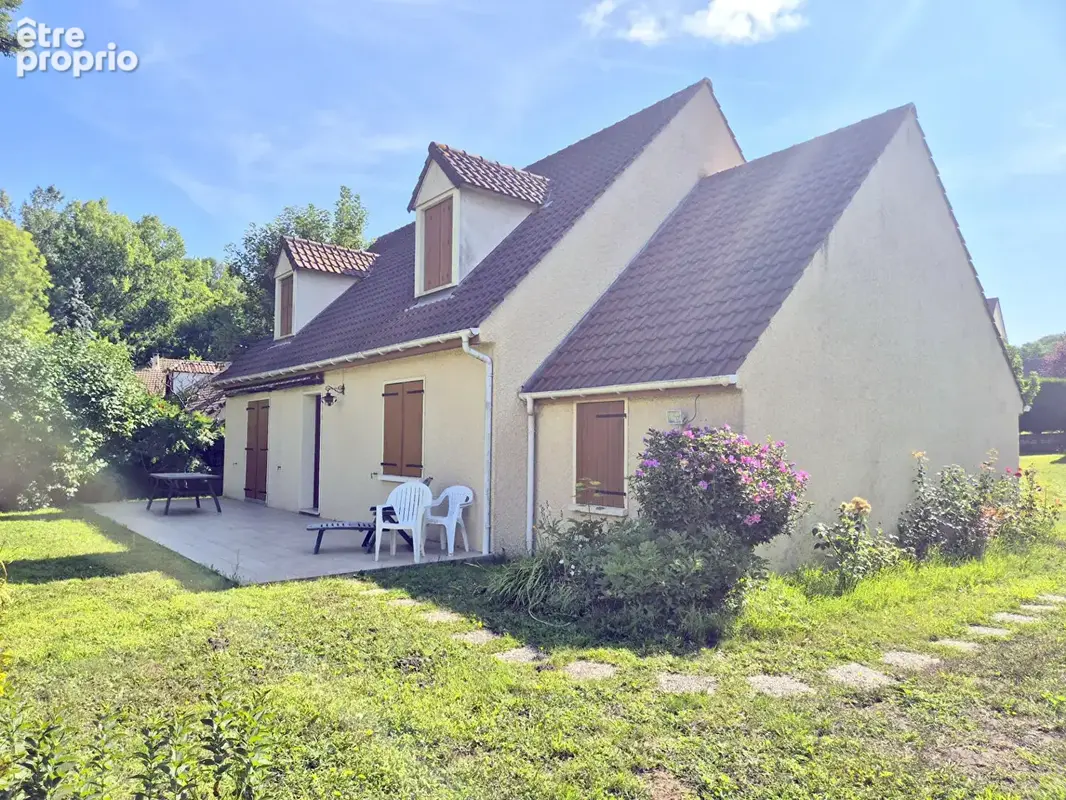 Maison à ELANCOURT