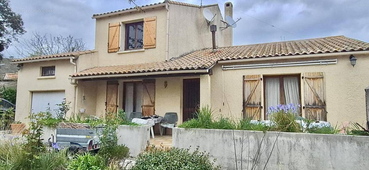 Maison à AUMELAS