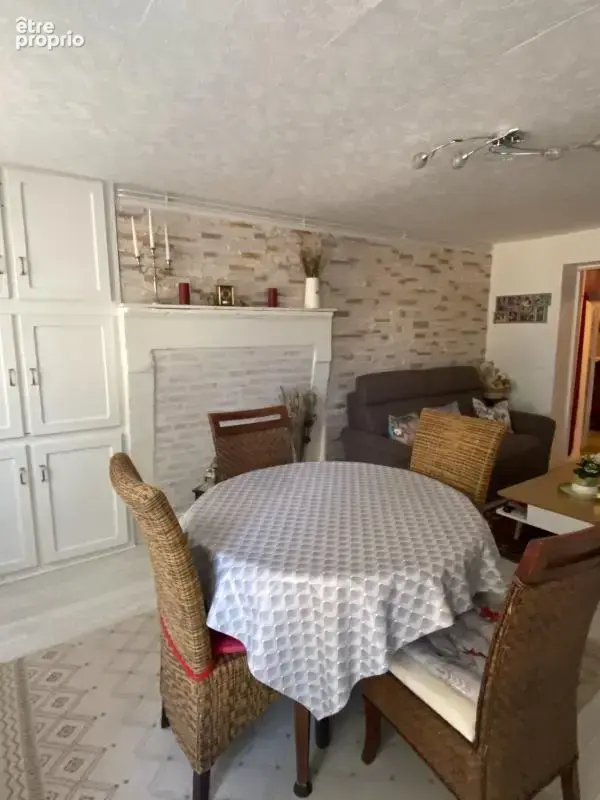 Charras - Maison 131 m² avec grange située sur une impasse - photo 9
