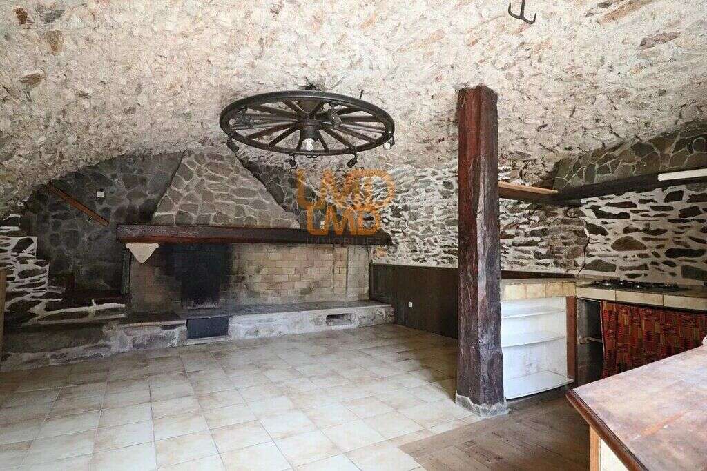 Maison de village en pierre - 95m2 - 4 chambres - Terrain non at - photo 5
