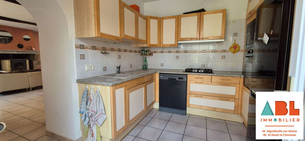 Maison à SAINT-DENIS-LA-CHEVASSE