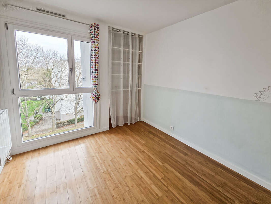 Appartement à VERRIERES-LE-BUISSON