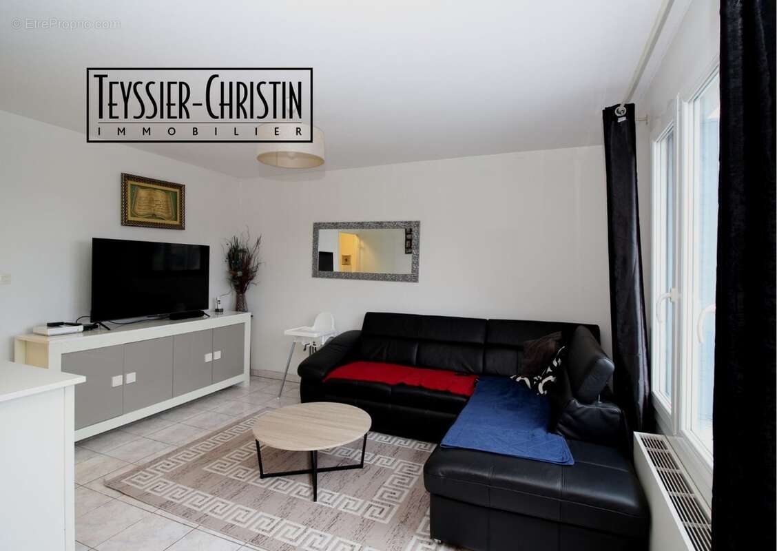 Appartement à BRIGNAIS