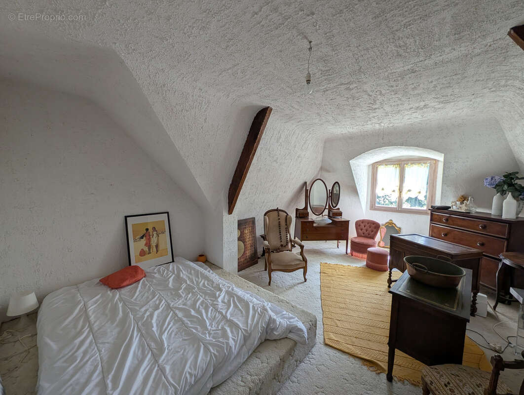 Maison à CLEGUER