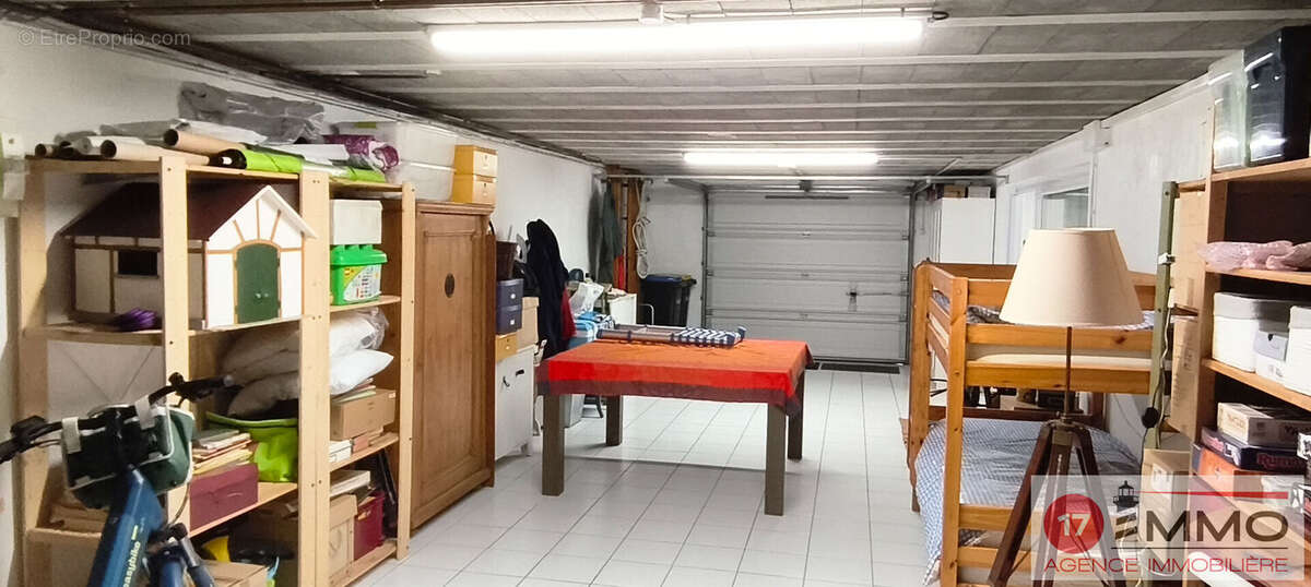 Maison à CROIX-CHAPEAU