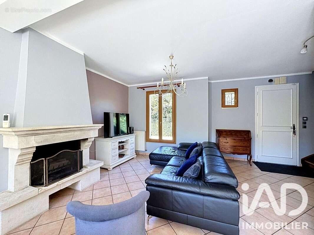 Maison 138 m² à Eragny  - photo 6