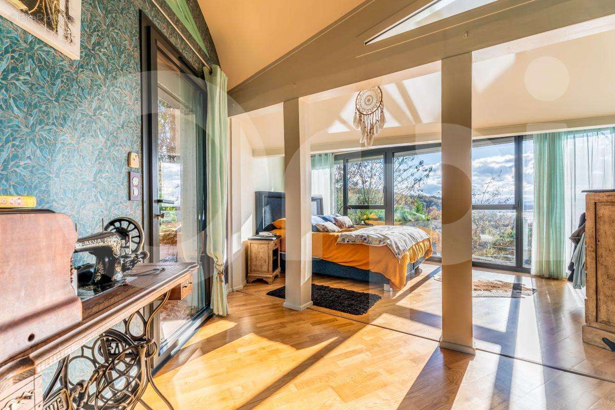 Maison à VILLEFRANCHE-SUR-SAONE