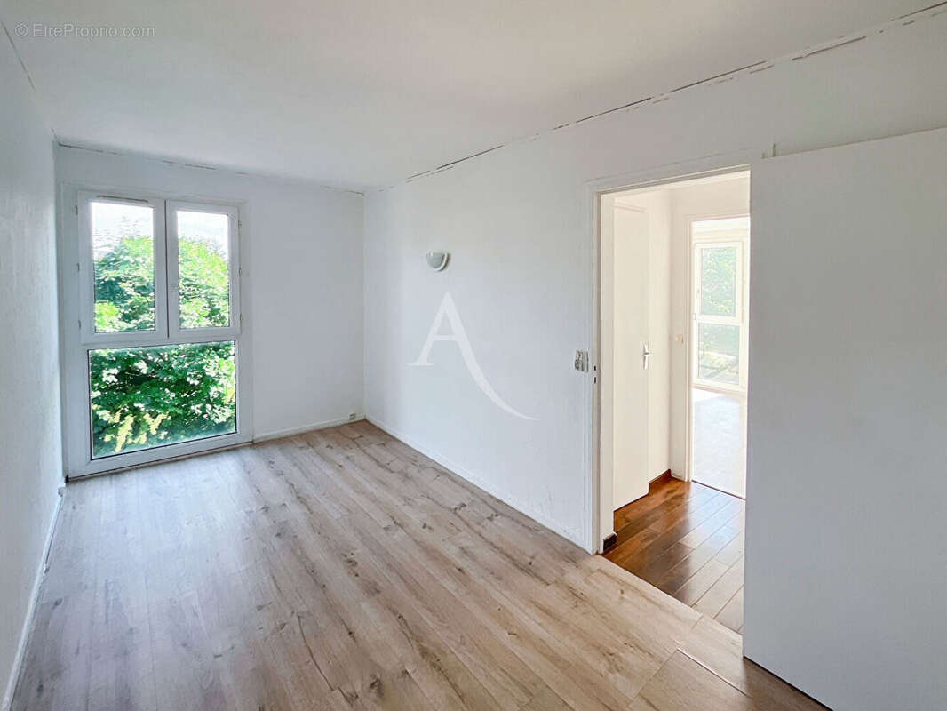 Appartement Les Mureaux 3 pièce(s) 67 m² - 2 chambres - photo 9