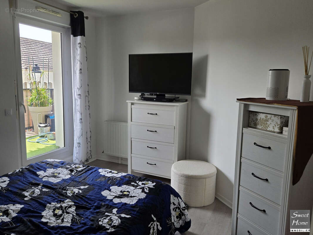 Appartement à MAGNY-LES-HAMEAUX