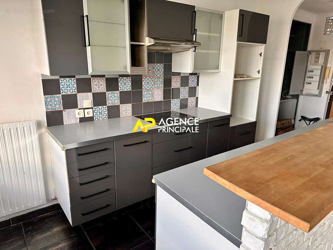 Appartement à SARTROUVILLE