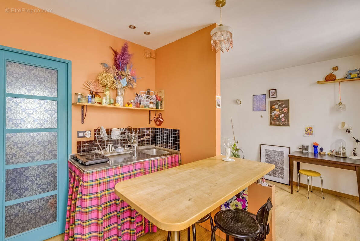 Appartement à PARIS-11E