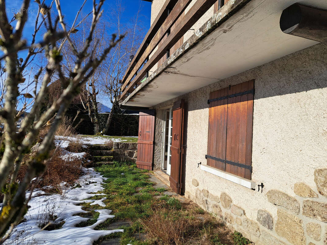 Maison à LE CHAMBON-SUR-LIGNON