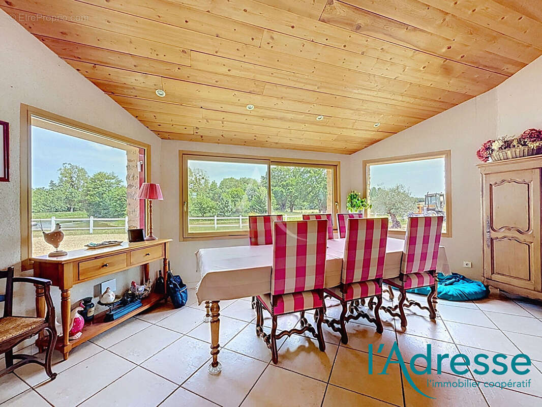 Maison Saint Loup Du Dorat 11 pièce(s) 239 m2 - photo 4