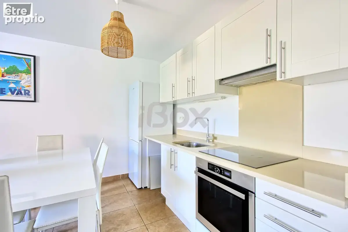 LA VALETTE - LES CRAUS - T2 de 42m2 avec terrasse, cave et parking - photo 7