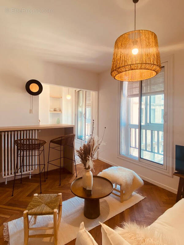 Appartement à MARSEILLE-2E
