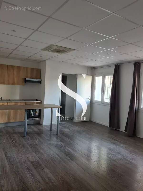 Appartement à VALLAURIS
